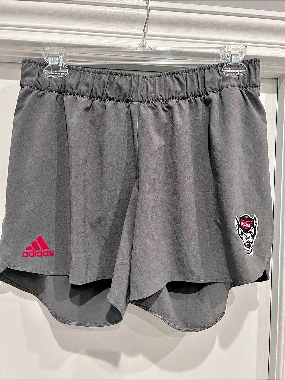 adidas Women’s NC State Athletic Shorts in Gray Size XL Like New